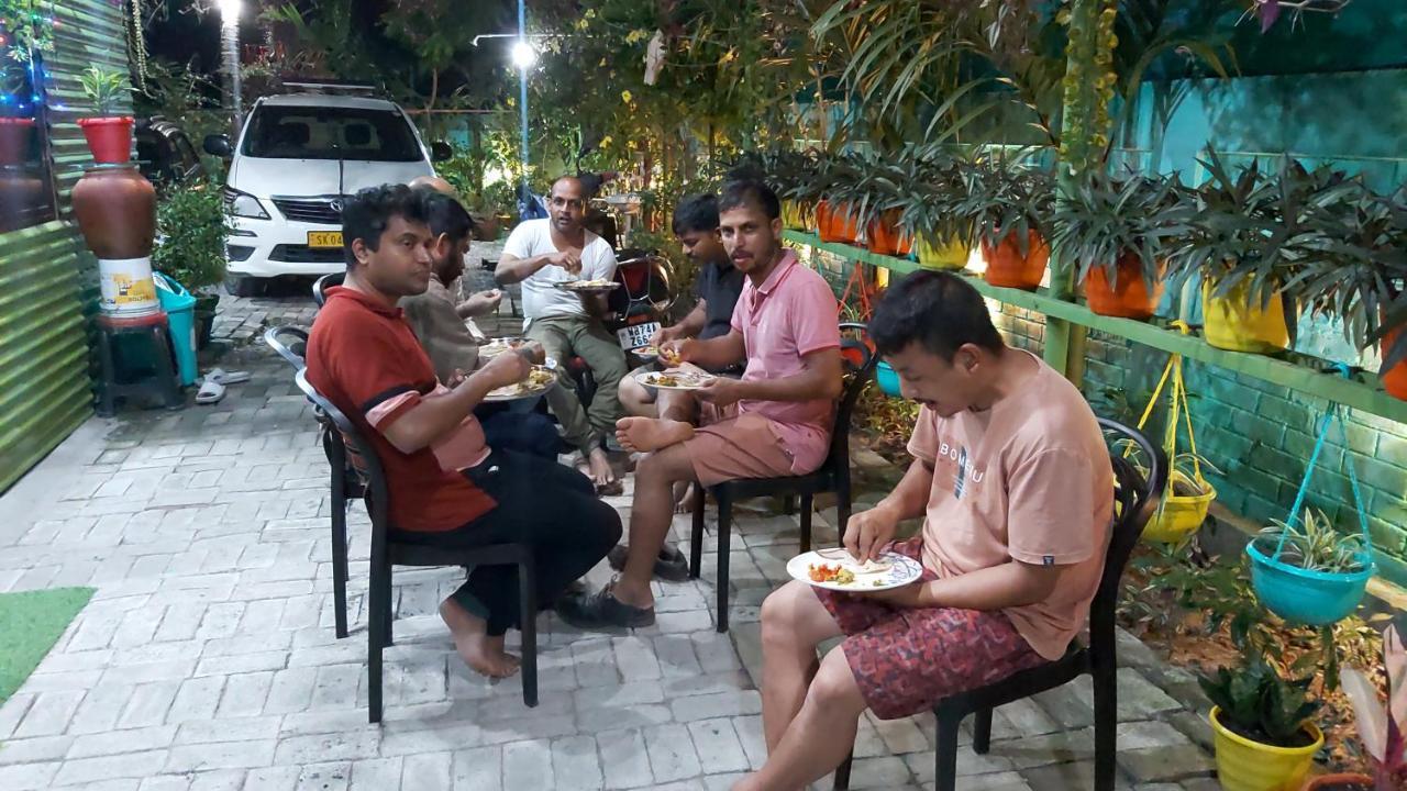 Green View Homestay Siliguri Εξωτερικό φωτογραφία